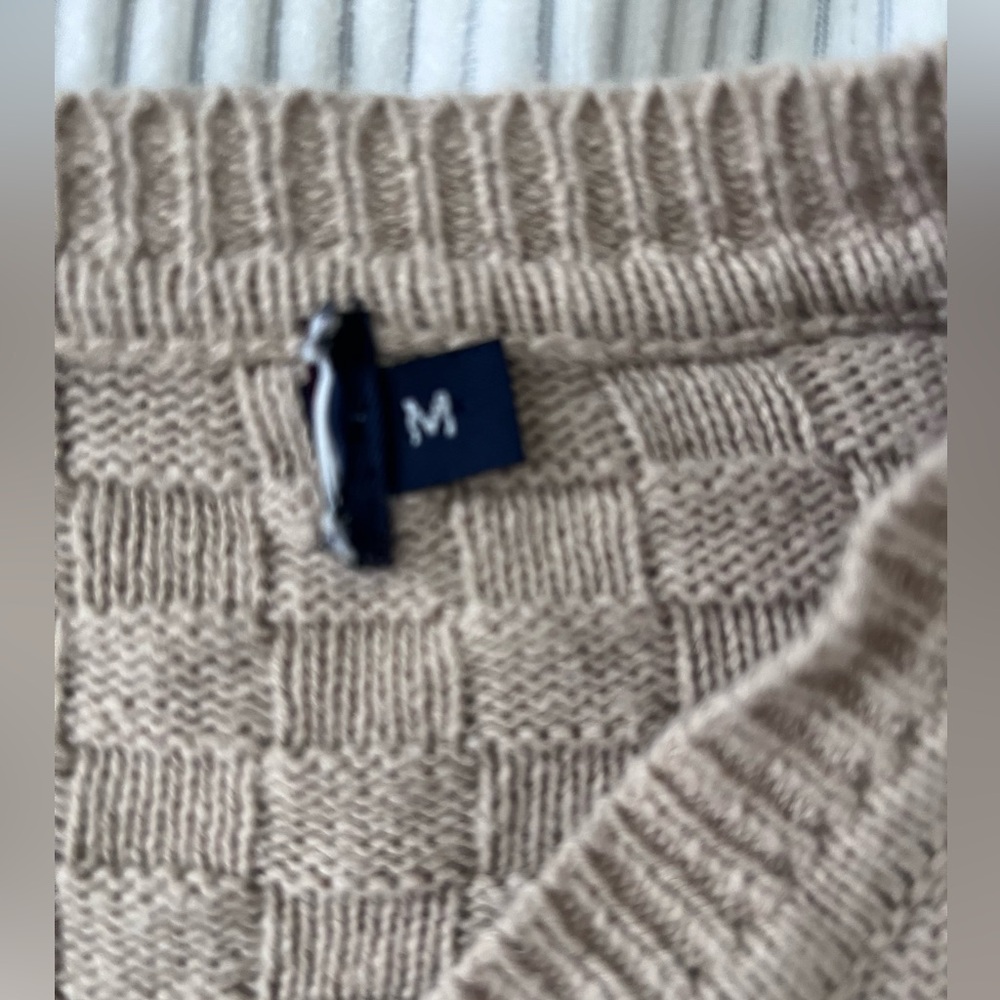 Square pattern sweater - Picture 2 of 2